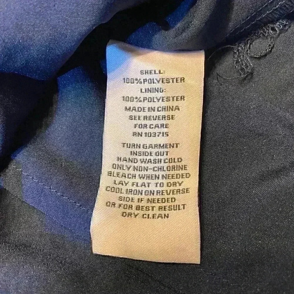 Nanette Lepore Women's Sleeveless SMALL Navy Blue Lace Top Embroidered Classic - Picture 9 of 10